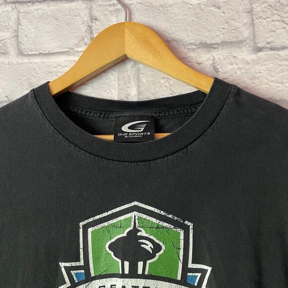 Vintage Seattle Sounders FC Soccer Faded Long Sleeve T-shirt - Picture 3 of 3